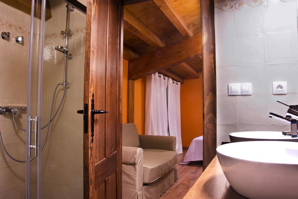 Готель La Casona De La Mesta Almajano Номер фото